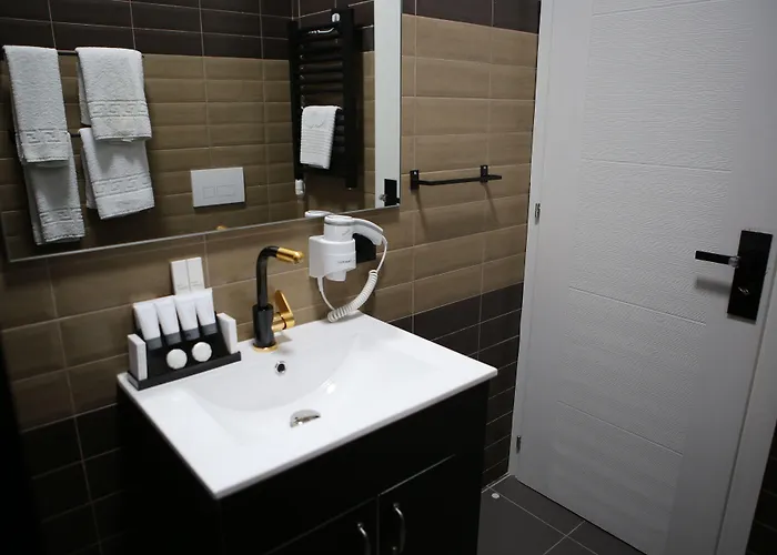 Dark Boutique Hotel Shkoze (Tirana)