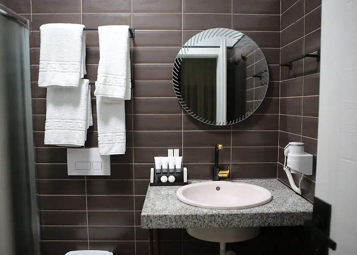 Hotel Dark Boutique Shkoze (Tirana)