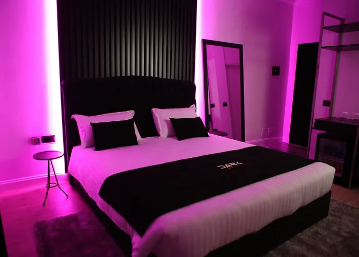 Dark Boutique Hotel Shkoze (Tirana)