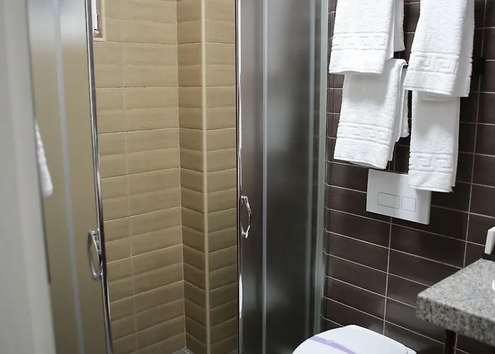 Hotel Dark Boutique Shkoze (Tirana)