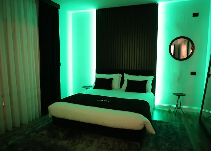 Dark Boutique Shkoze (Tirana)