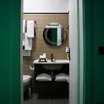 Dark Boutique Hotell Shkoze (Tirana)
