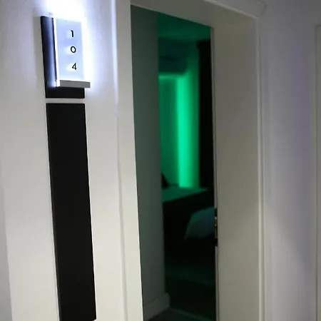 Szálloda Dark Boutique Shkozë