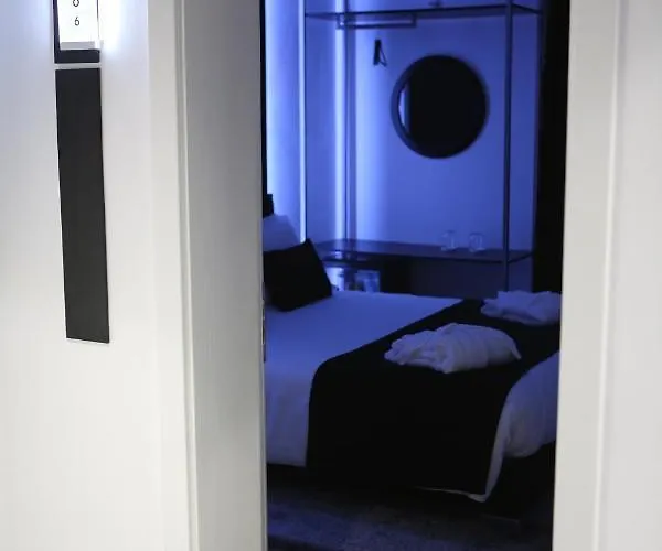 Ξενοδοχείο Dark Boutique 4*