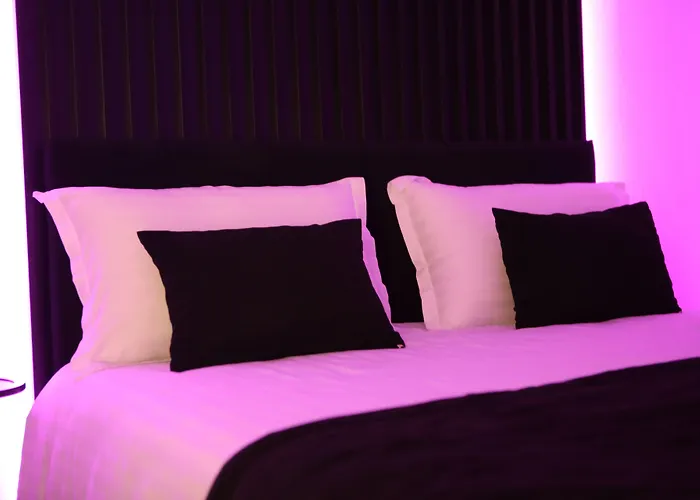 Dark Boutique Ξενοδοχείο Shkoze (Tirana)